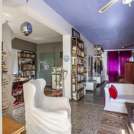 Apartment Unique Loft- Down Town